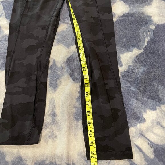 Lululemon High-Rise Tight size 6 Incognito Camo Multi Grey - Picture 4 of 6